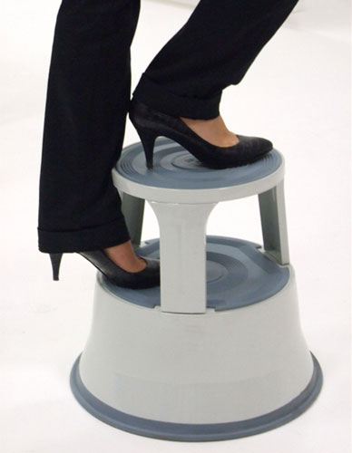 Mobile footstool